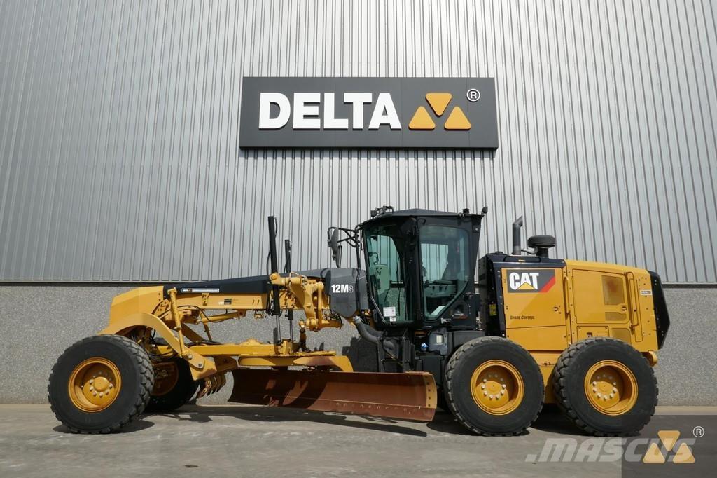 CAT 12M3 Vejhøvle / Gradere