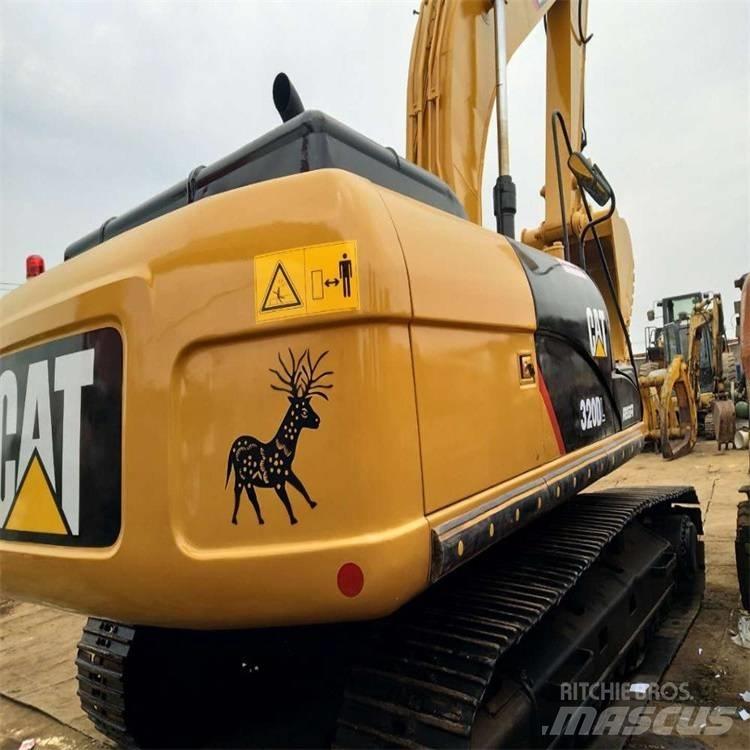 CAT 325DL Gravemaskiner på larvebånd