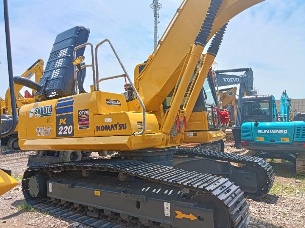 Komatsu PC 220-8 Gravemaskiner på larvebånd