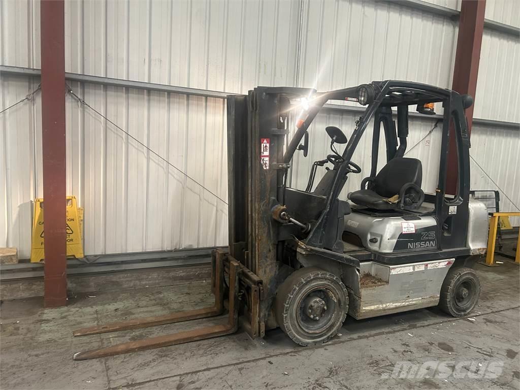 Nissan FD02A25Q Diesel gaffeltrucks
