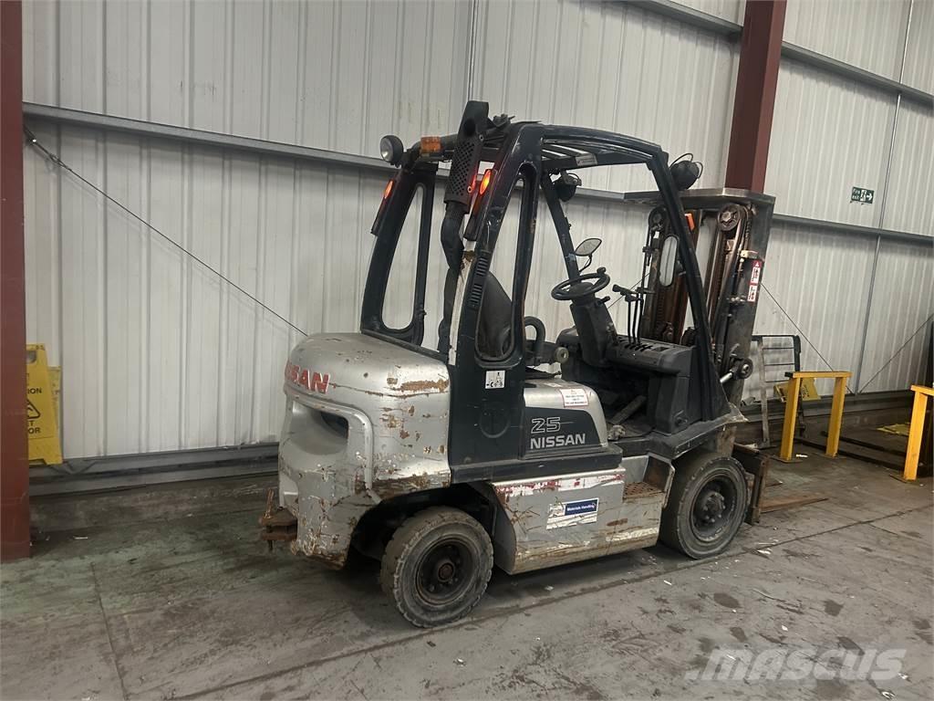 Nissan FD02A25Q Diesel gaffeltrucks