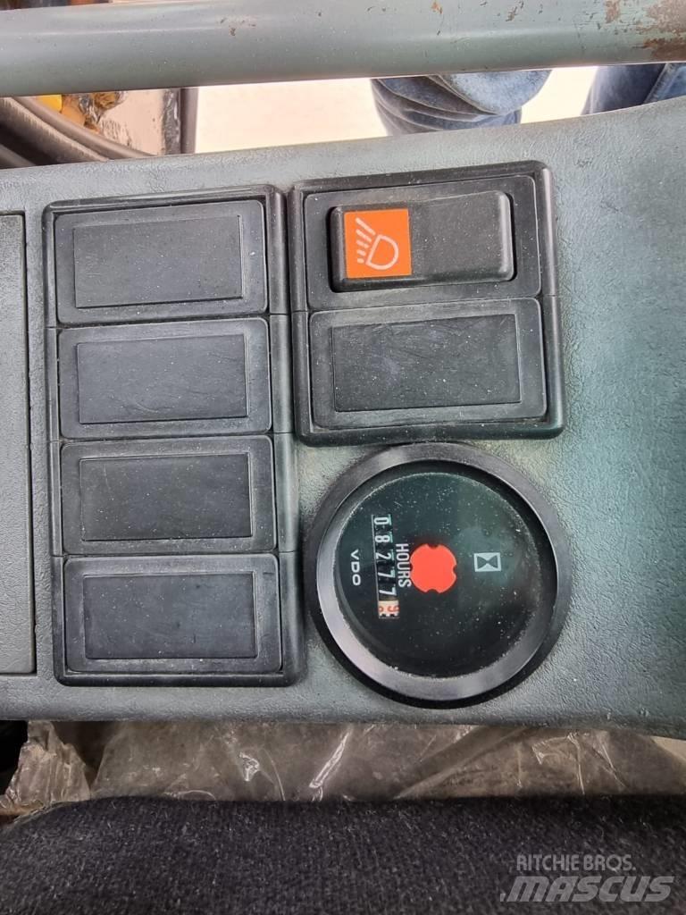 Volvo EC 210 B Gravemaskiner på larvebånd