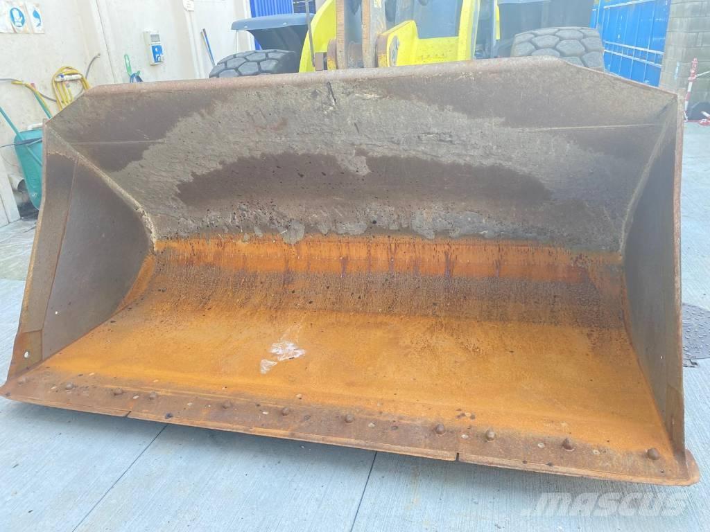 CASE 821G Læssemaskiner på hjul