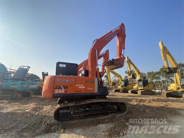 Hitachi ZX240H Gravemaskiner på larvebånd