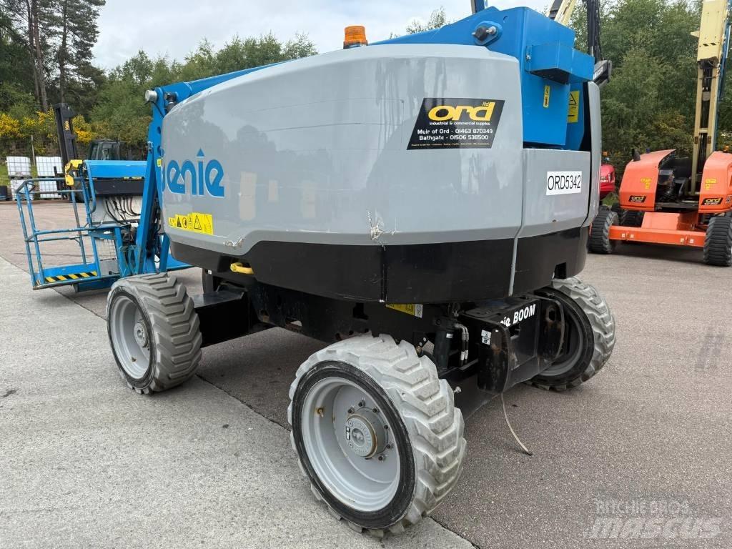Genie Z 45 FE Bomlifte med knækarm