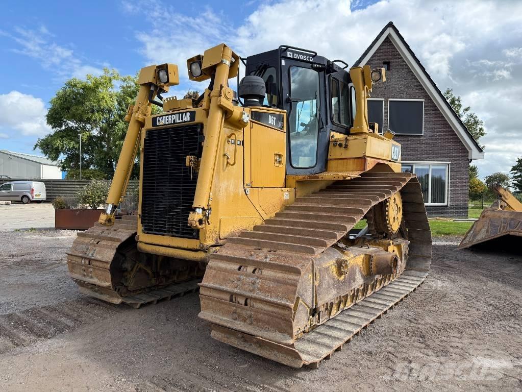 CAT D 6 T LGP Bulldozer på larvebånd