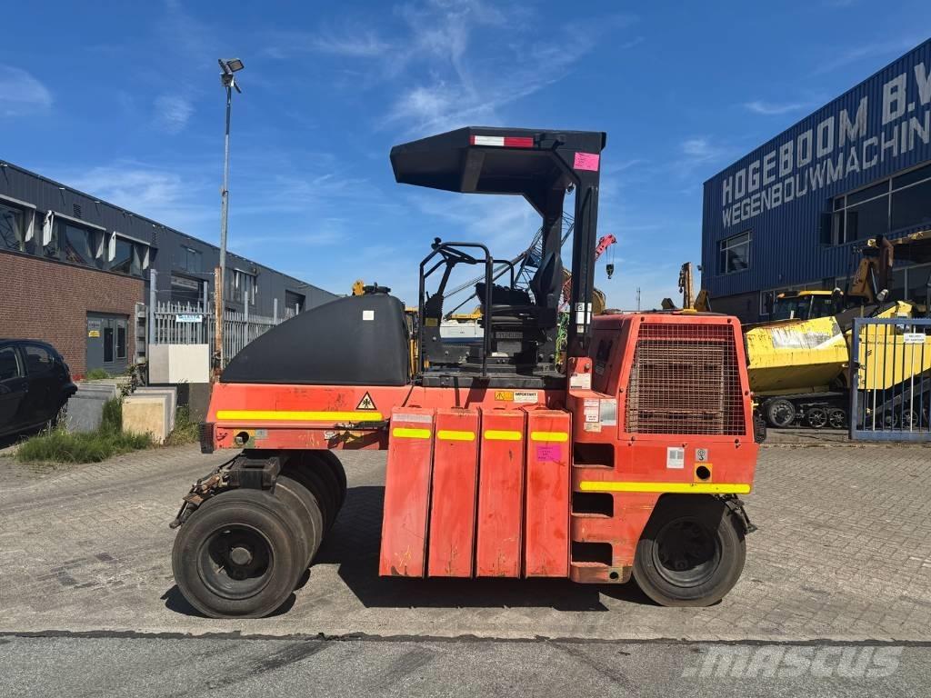 Dynapac CP 142 Tromle med luftdæk