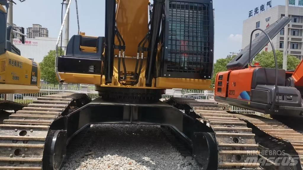 CAT 340 Gravemaskiner på larvebånd