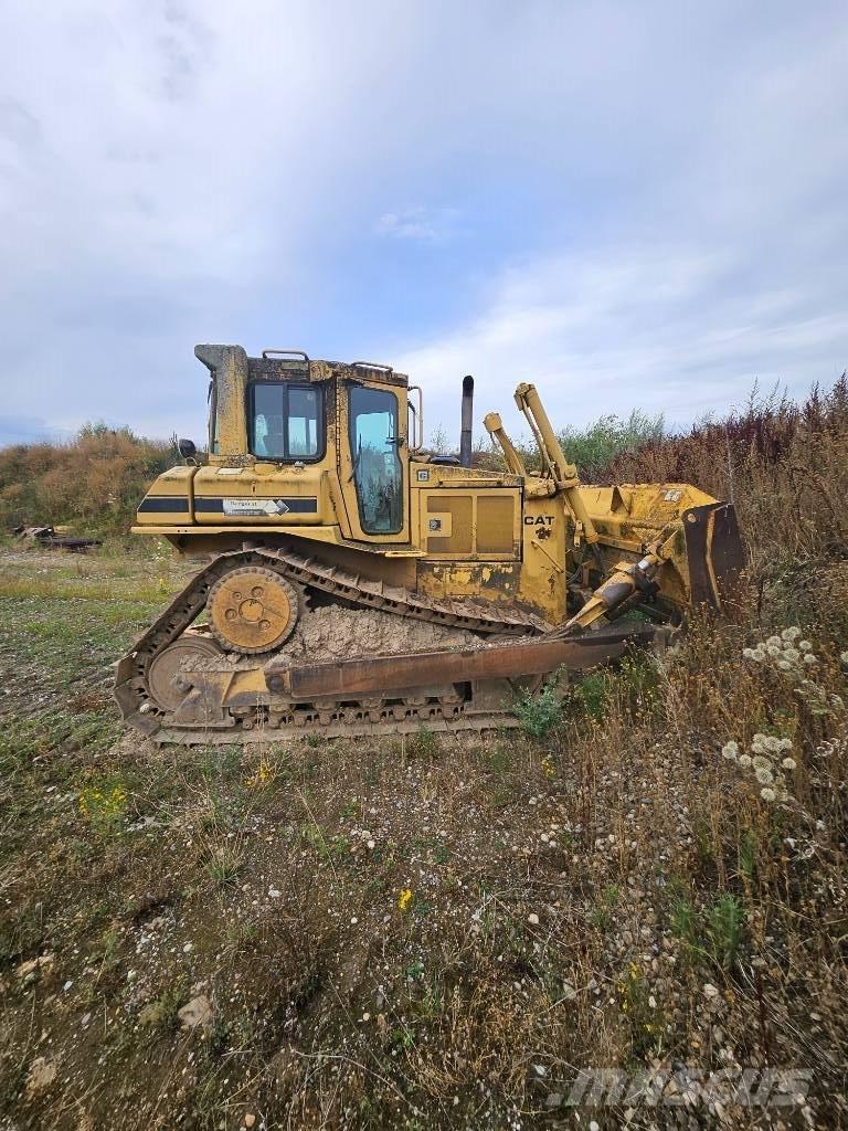 CAT D6h Bulldozer på larvebånd