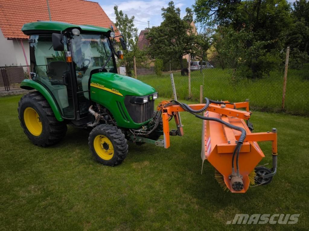 John Deere 3720 Kompakte traktorer
