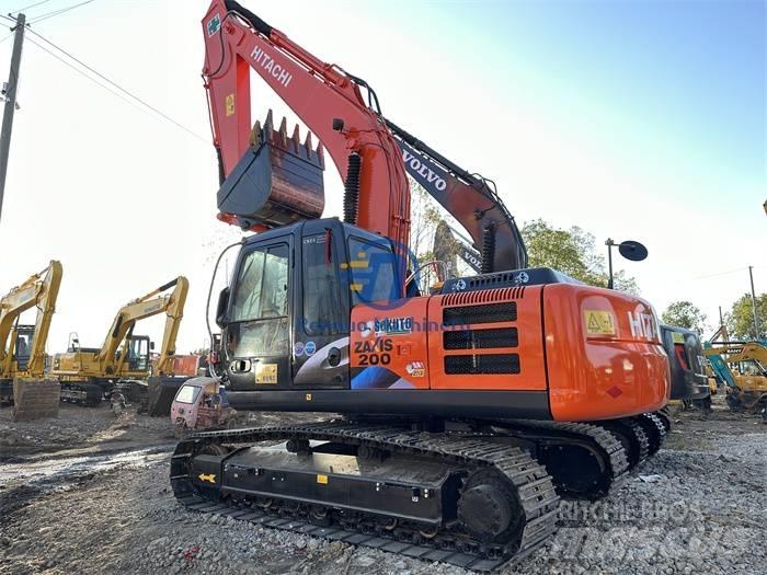 Hitachi ZX 200 Gravemaskiner på larvebånd