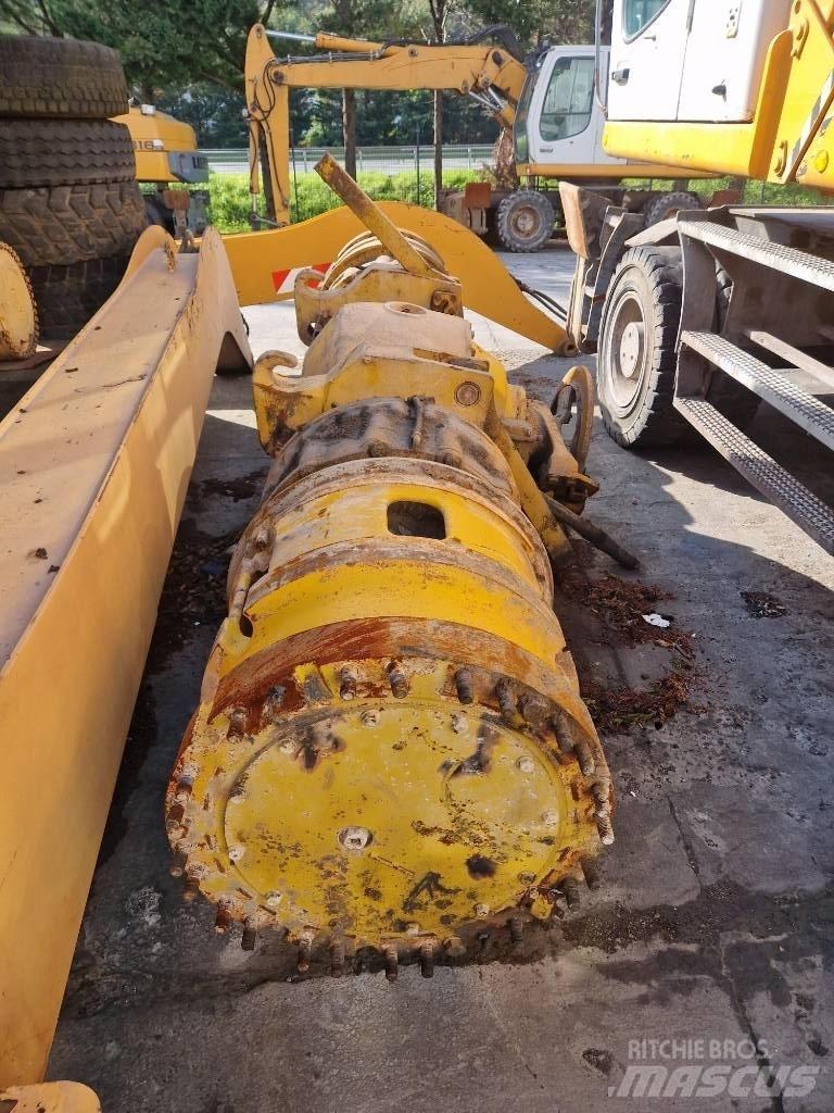 Komatsu KWA 055HD-4 Aksler