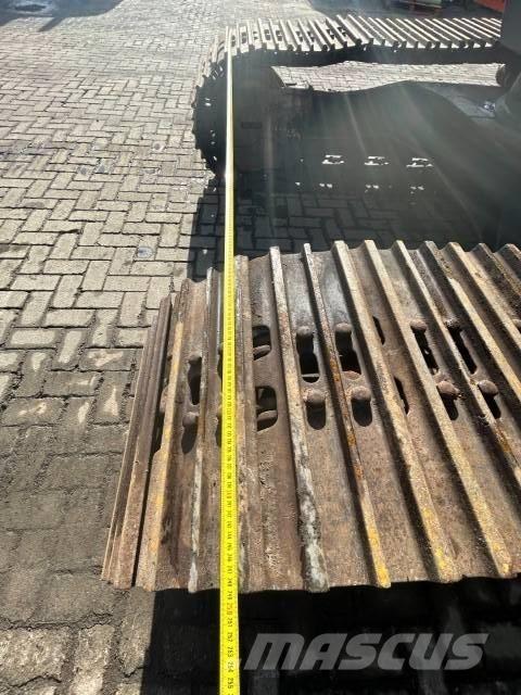 Hitachi ZX 130 Gravemaskiner på larvebånd