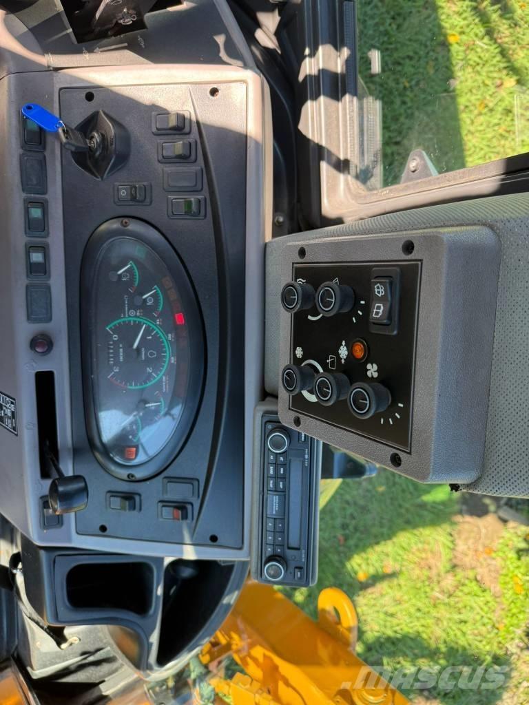 CASE 590 SM Rendegravere