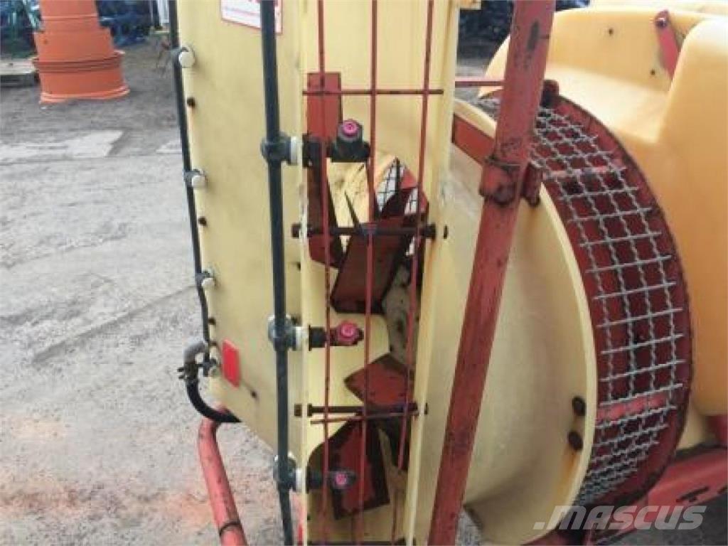 Holder NI 1000 Trailersprøjter