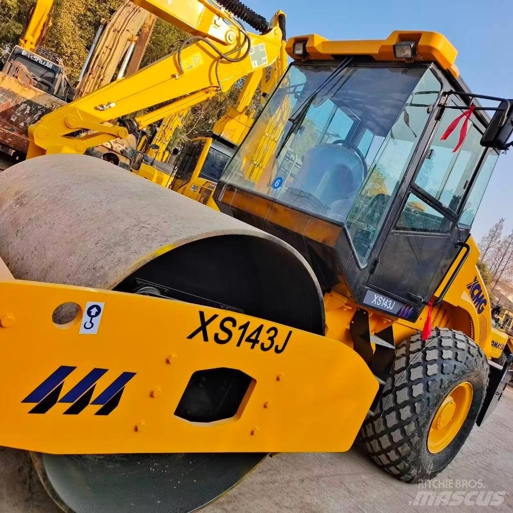 XCMG XS 142 J Enkelt tromle