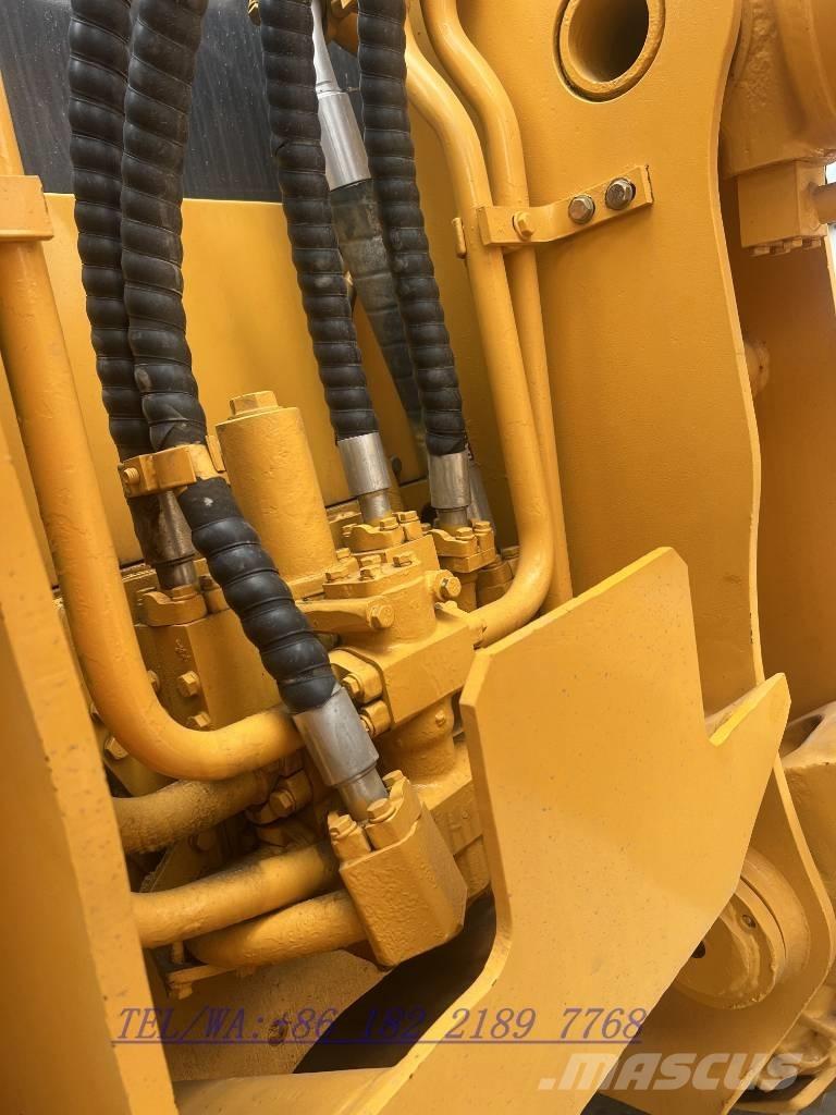 Shantui SD 32 Bulldozer på larvebånd