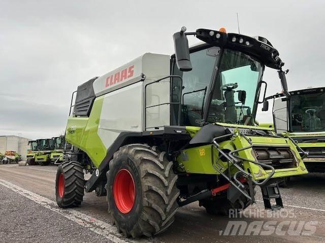 CLAAS TRION 750 Mejetærskere