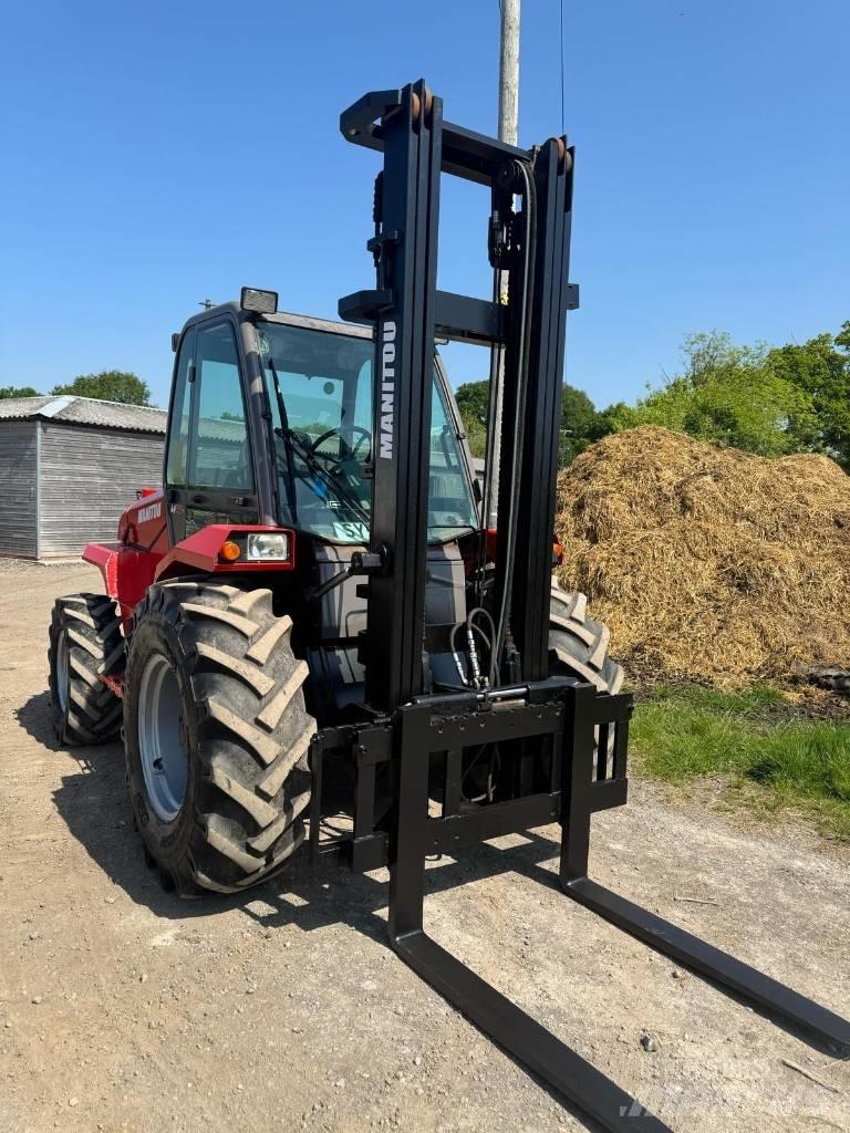 Manitou M 26.4 Terrængående gaffeltruck