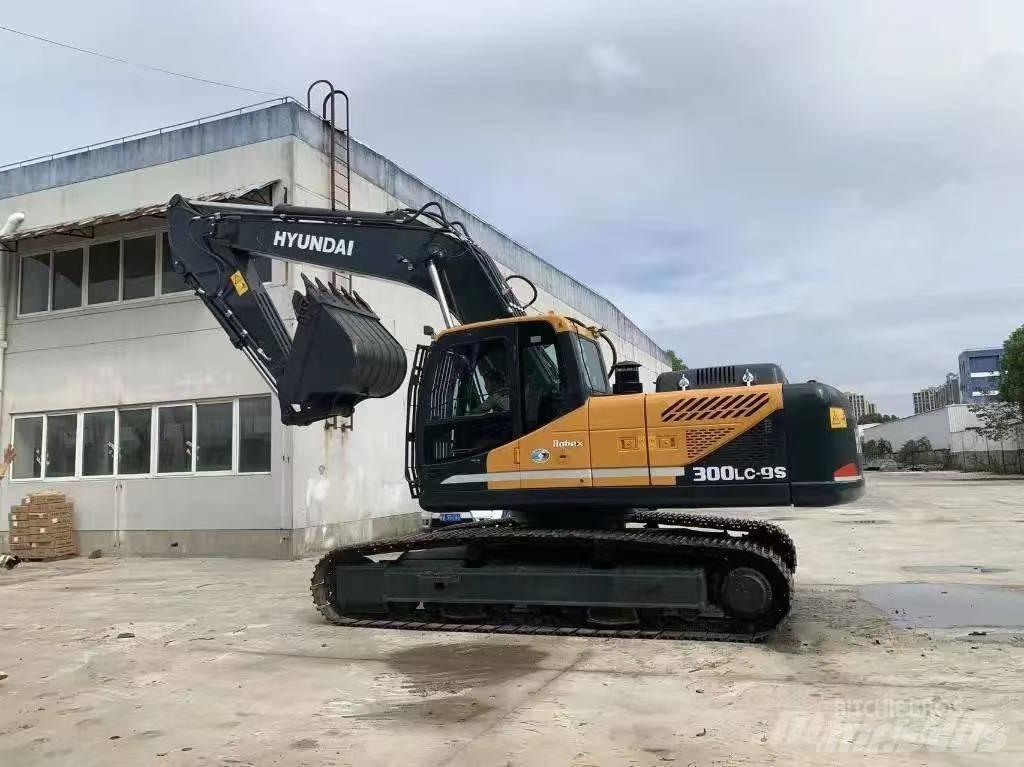 Hyundai 300-9 Gravemaskiner på larvebånd