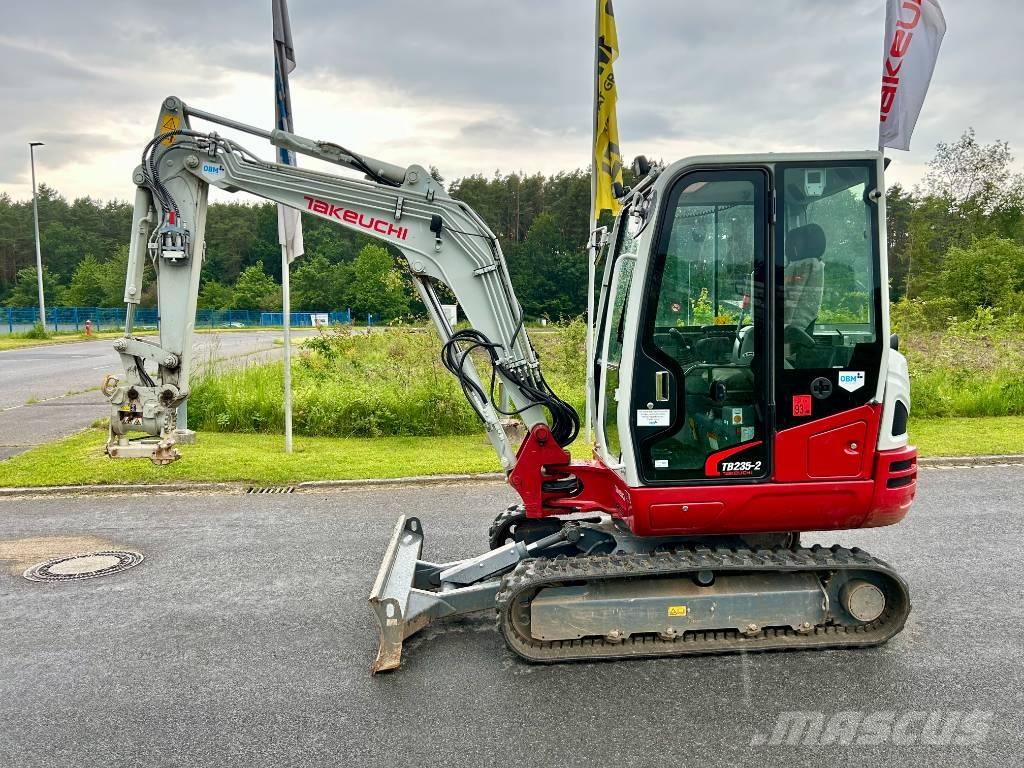 Takeuchi TB 235-2 V3 Minigravemaskiner