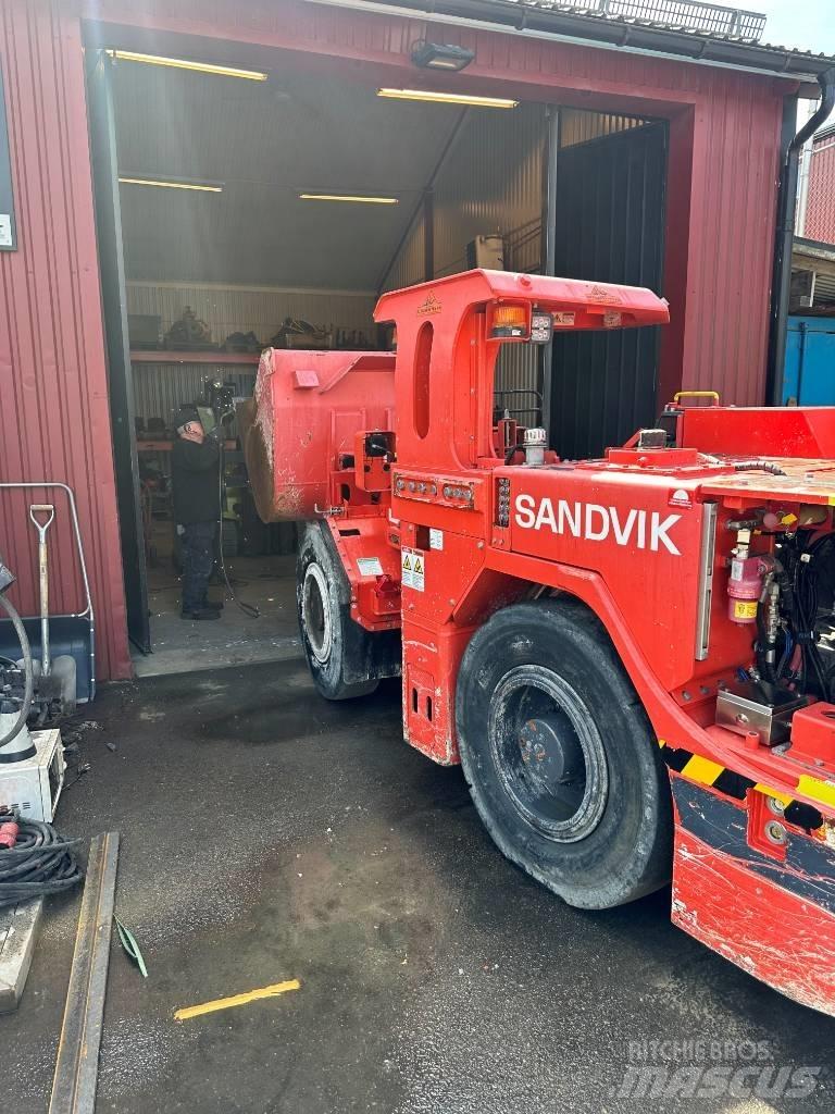 Sandvik LH202 Undergrundslæssemaskiner