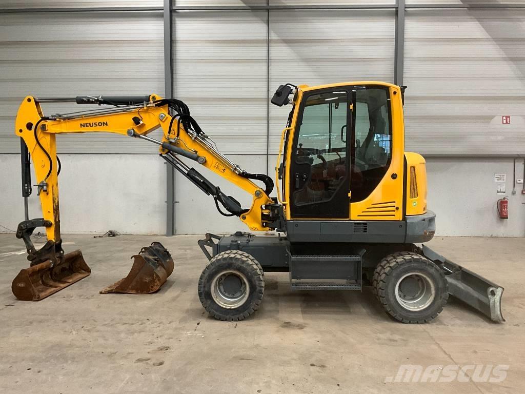 Neuson EW 65 Gravemaskiner på hjul