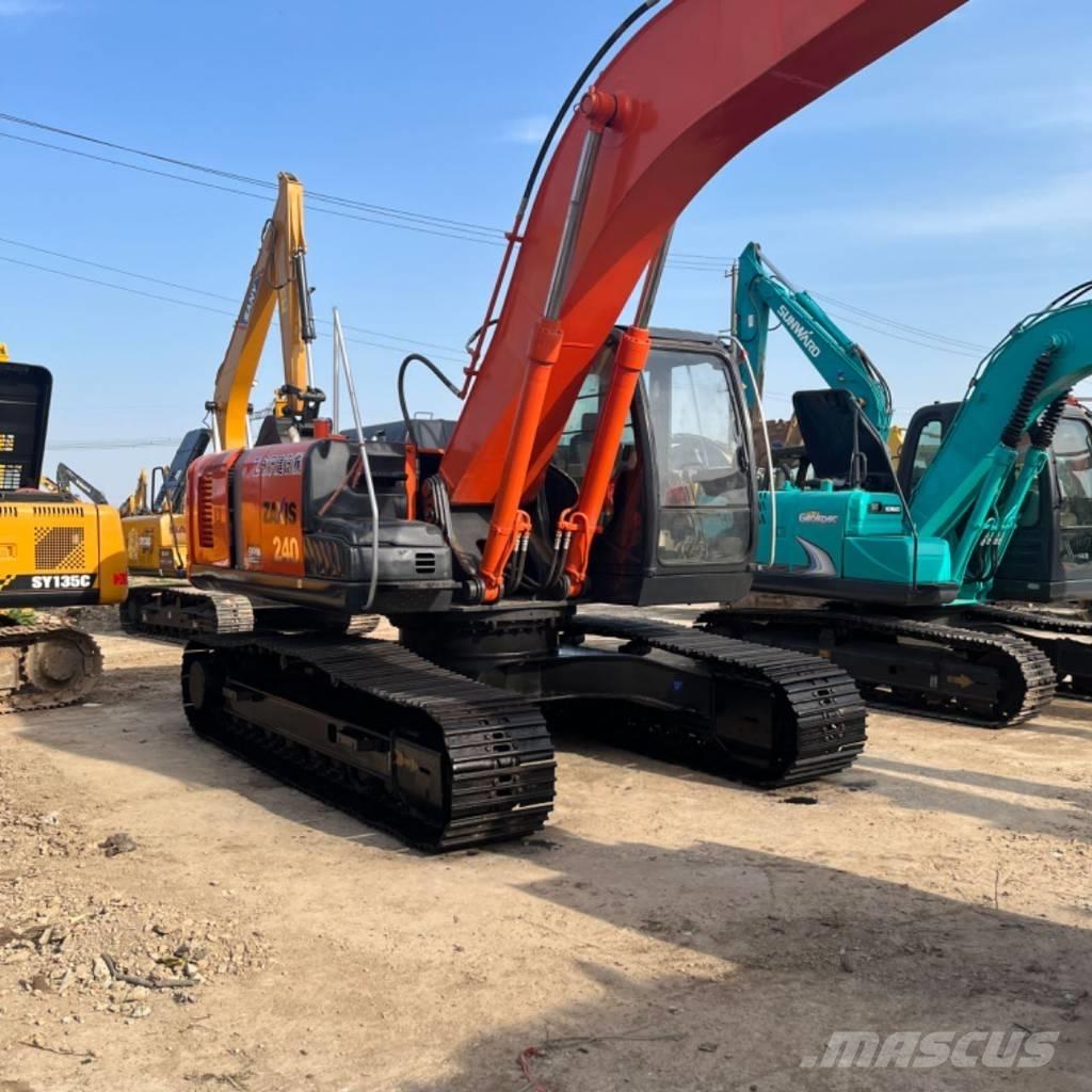 Hitachi ZX 240 Gravemaskiner på larvebånd