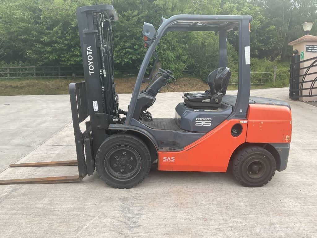 Toyota 02-8 FDJF 35 Diesel gaffeltrucks