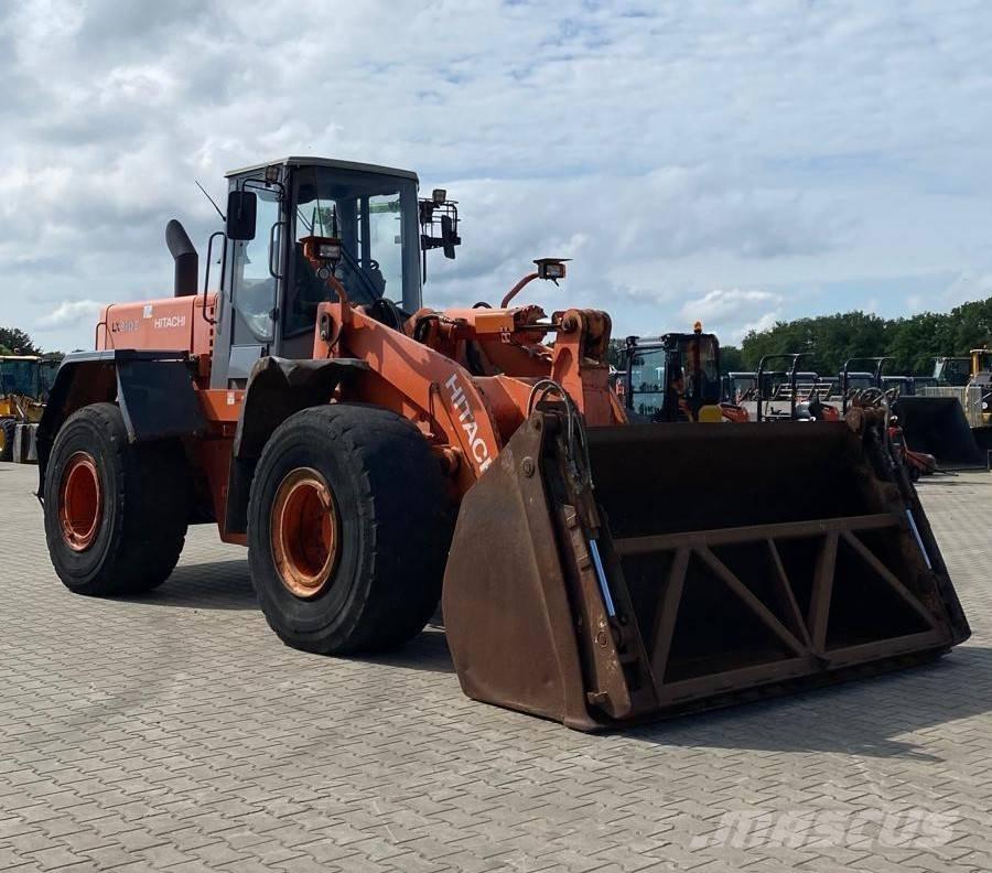 Hitachi LX 210 E Læssemaskiner på hjul