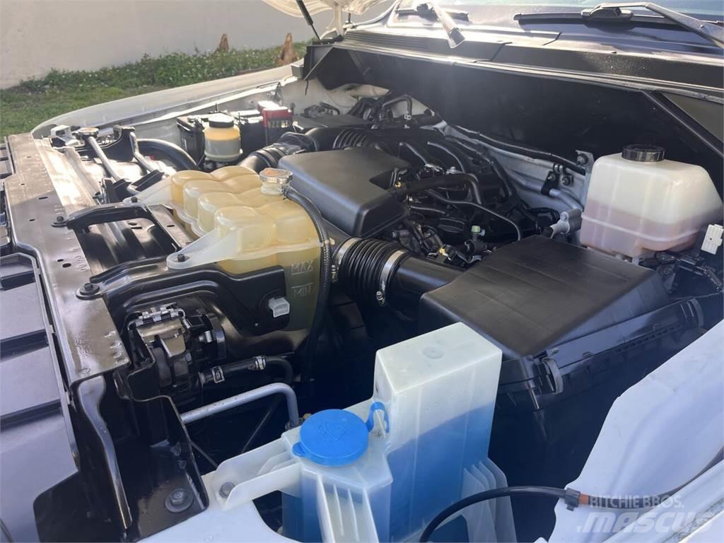 Nissan NV Andre