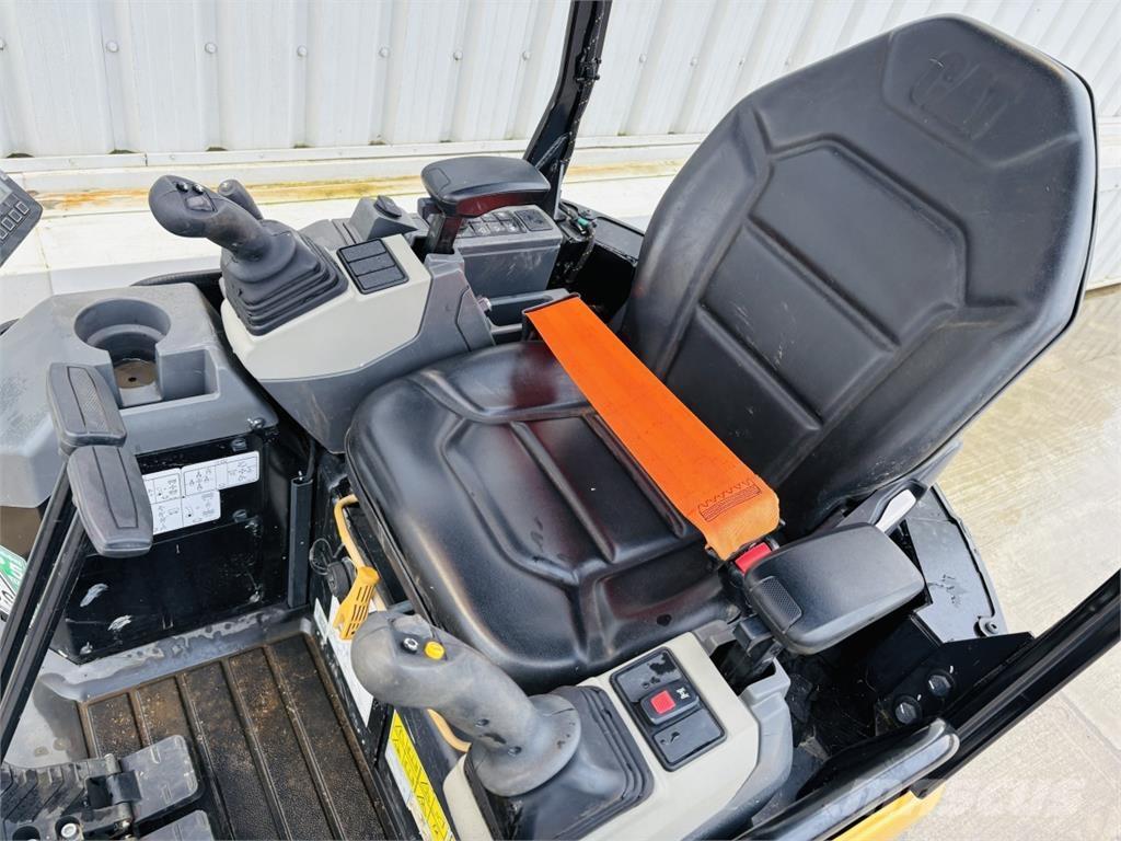 CAT 301.7CR Minigravemaskiner