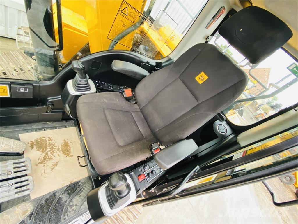 JCB JS131LC+ Gravemaskiner på larvebånd