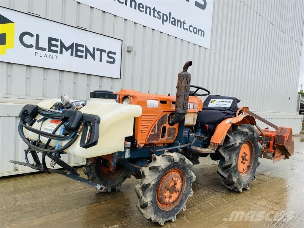Kubota B7001 Entreprenør - Andet