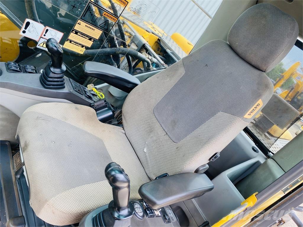 Volvo EC210CL Gravemaskiner på larvebånd