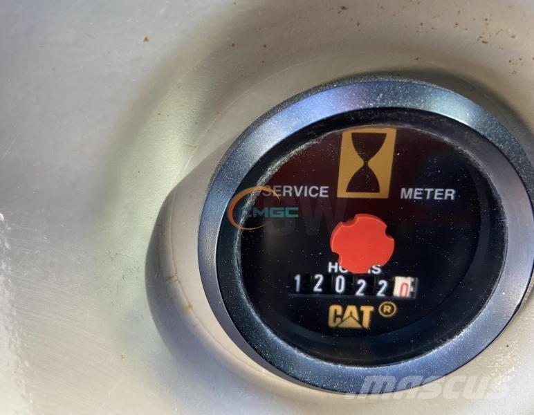 CAT 321C LCR Gravemaskiner på hjul