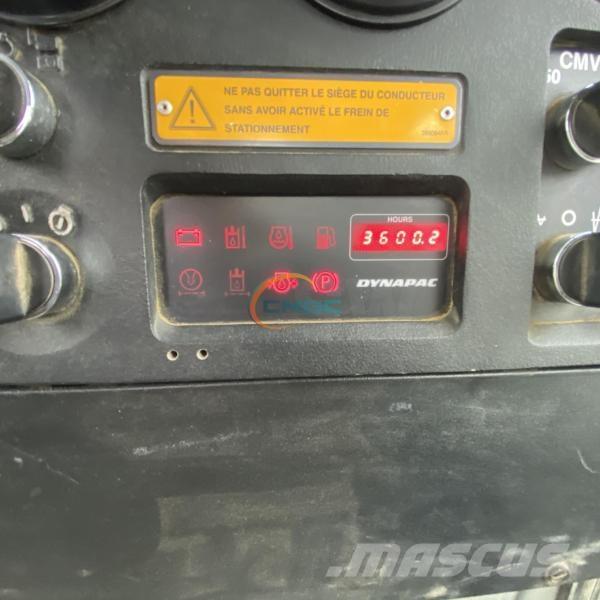 Dynapac CA302D Jordvibrationstromler