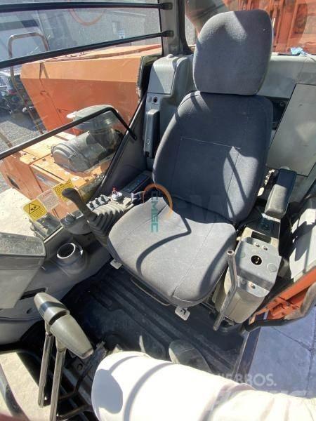 Hitachi EG70 Knækstyrede dumpere