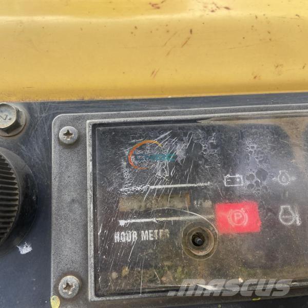 Yanmar C 30 R Knækstyrede dumpere