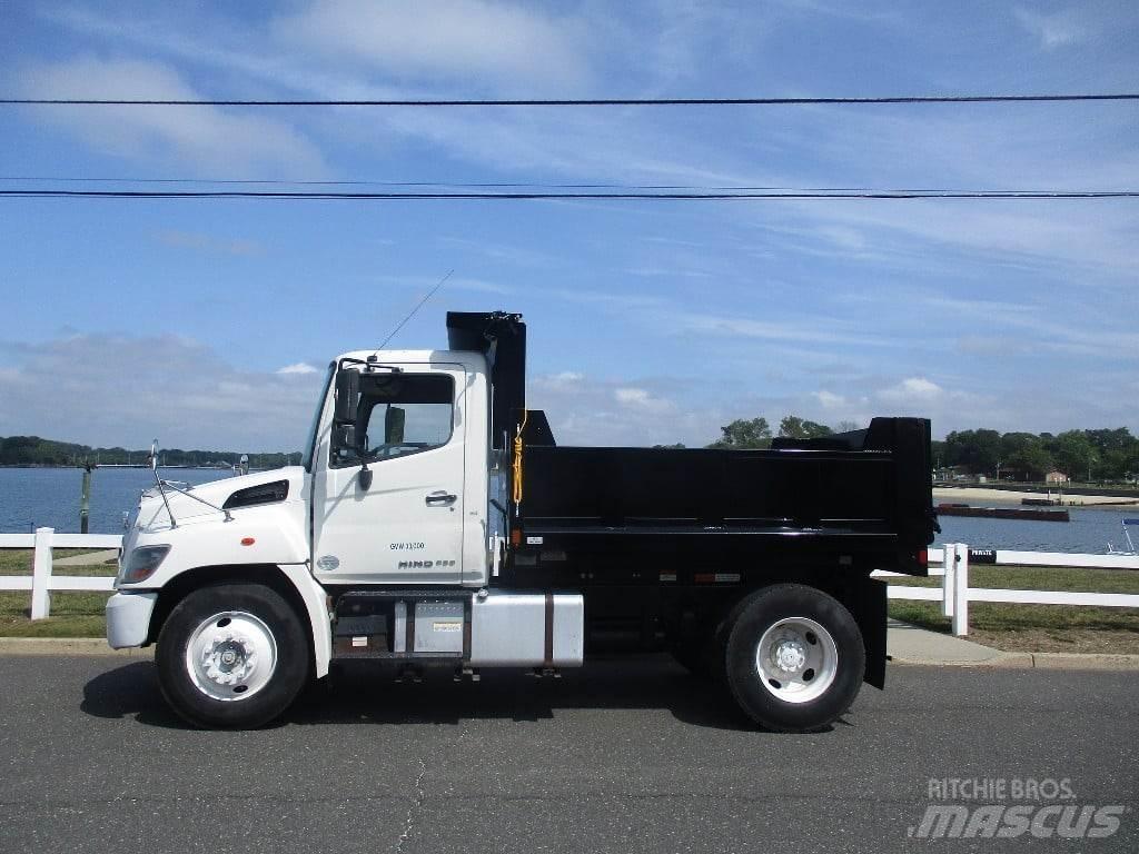 Hino 338 Lastbiler med tip