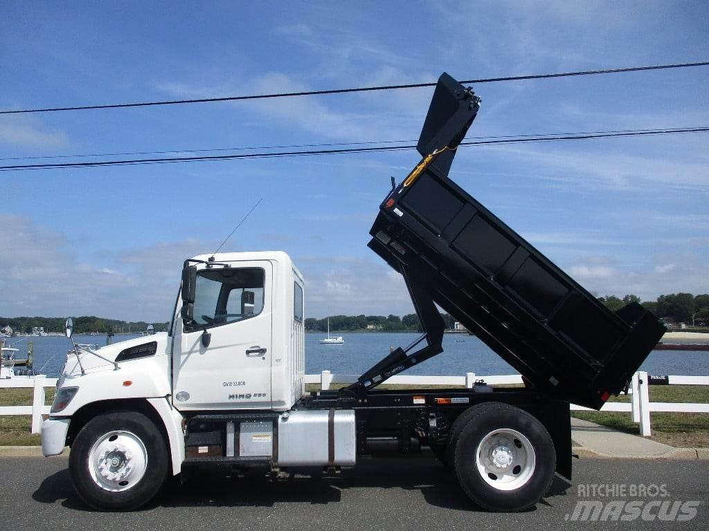 Hino 338 Lastbiler med tip