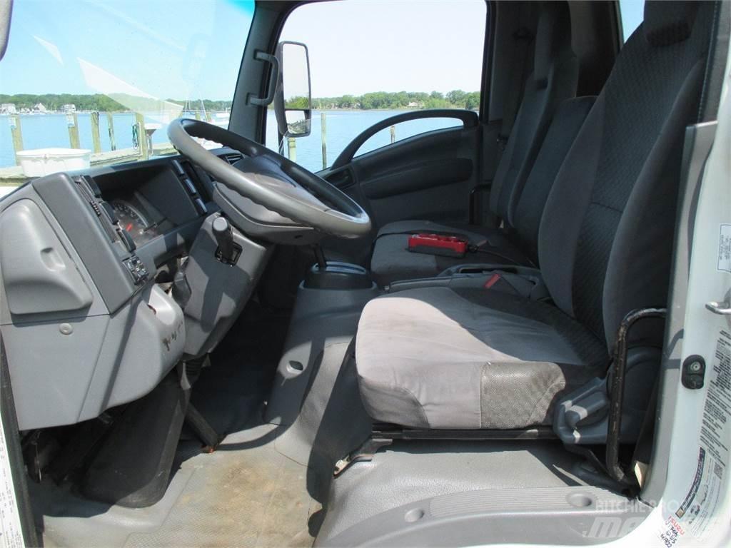Isuzu NRR Lastbiler med containerramme / veksellad