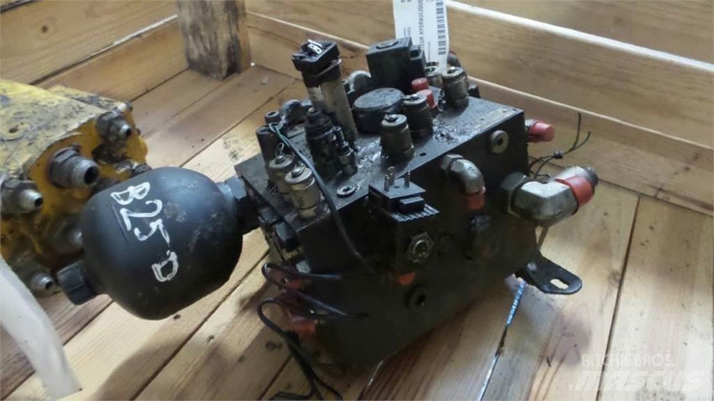 Bell B25D Hydraulik