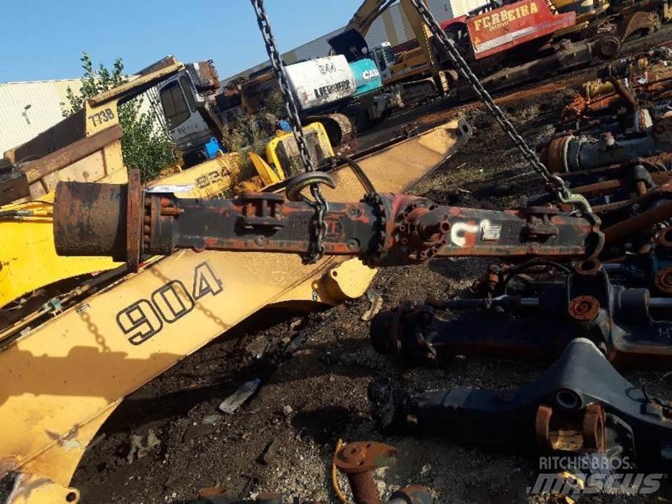 CAT 206 Gear