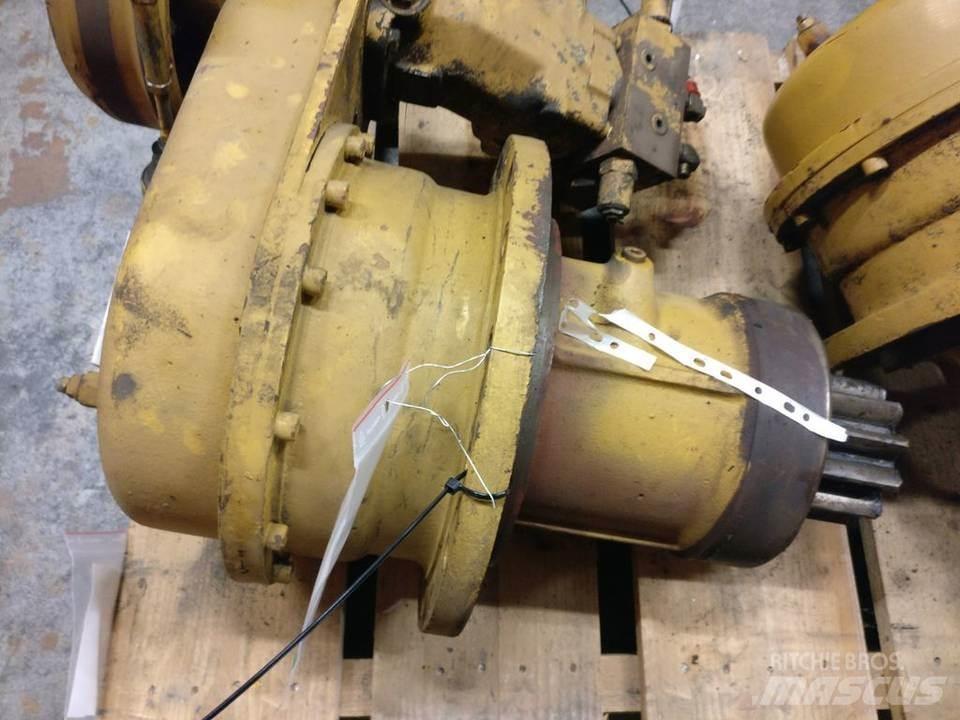 CAT 212 Gear
