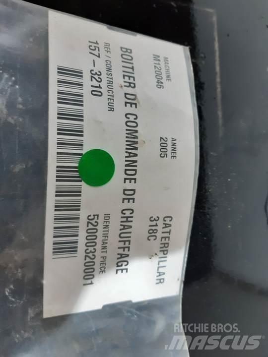 CAT 318C Kabiner og interiør