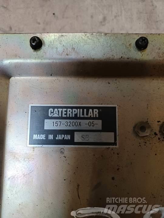 CAT 318C Kabiner og interiør