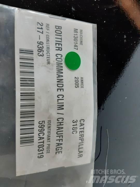 CAT 318C Kabiner og interiør