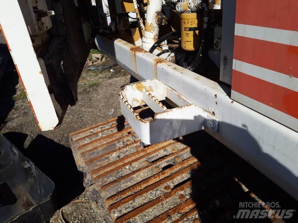 CAT 325LN Kabiner og interiør