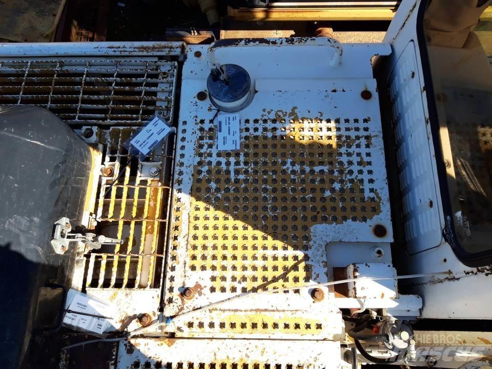 CAT 325LN Kabiner og interiør